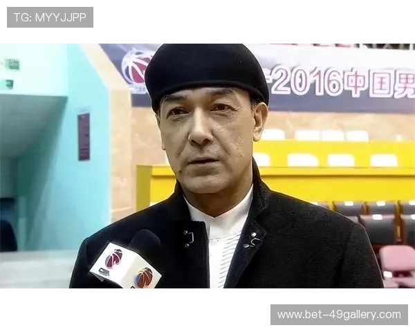新疆维族四岁小足球天才崭露头角引发关注未来有望成为世界级球星 新疆维族四岁小足球天才崭露头角引发关注未来有望成为世界级球星